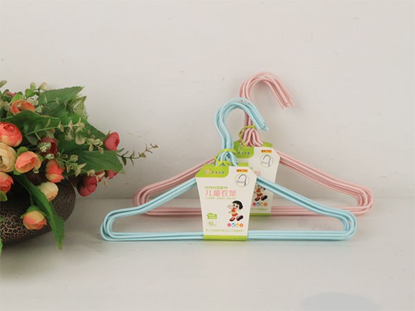 Children clothes hanger